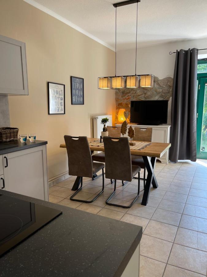 Naturnahes, Neu Moebl.Apartment, Hundefreundlich Neu Gaarz Εξωτερικό φωτογραφία